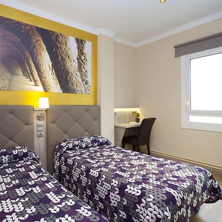 Hostal Barcelone Extérieur photo