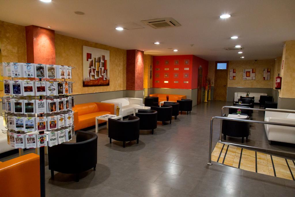 Hostal Barcelone Extérieur photo