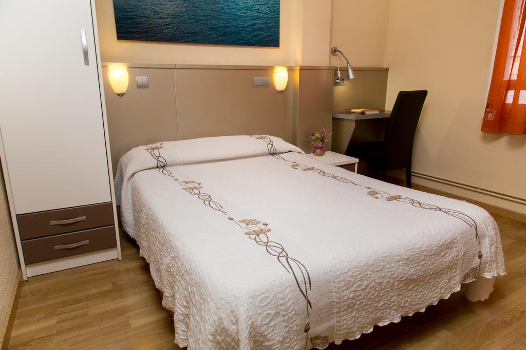 Hostal Barcelone Extérieur photo