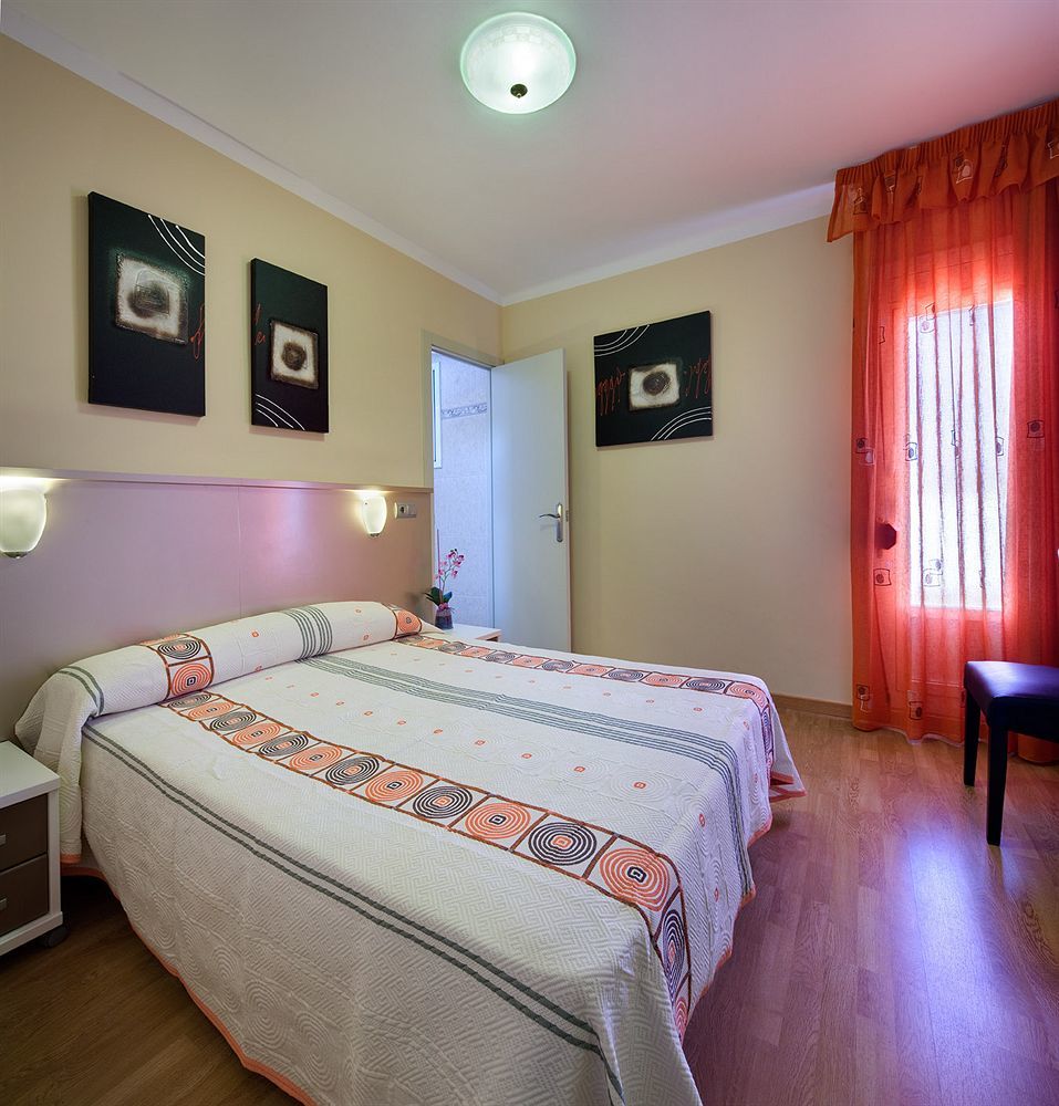 Hostal Barcelone Extérieur photo