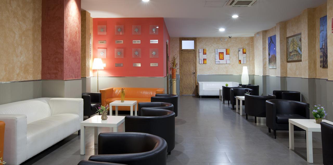 Hostal Barcelone Extérieur photo