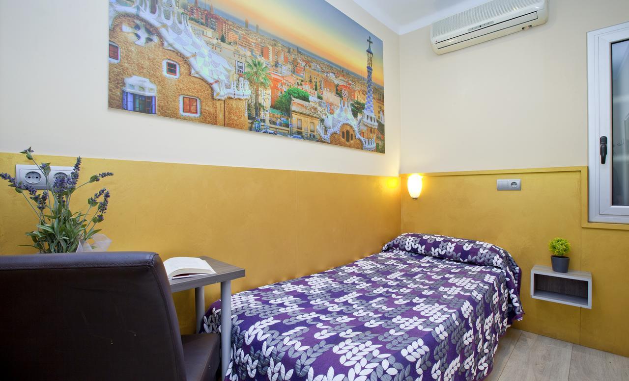 Hostal Barcelone Extérieur photo