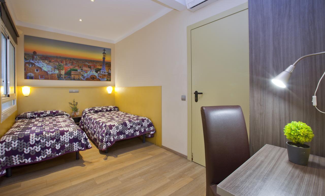 Hostal Barcelone Extérieur photo